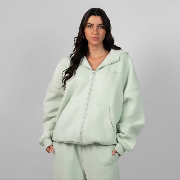 NWT COMFRT Pastel Mint 2-Piece Set, Medium - Picture 2 of 9